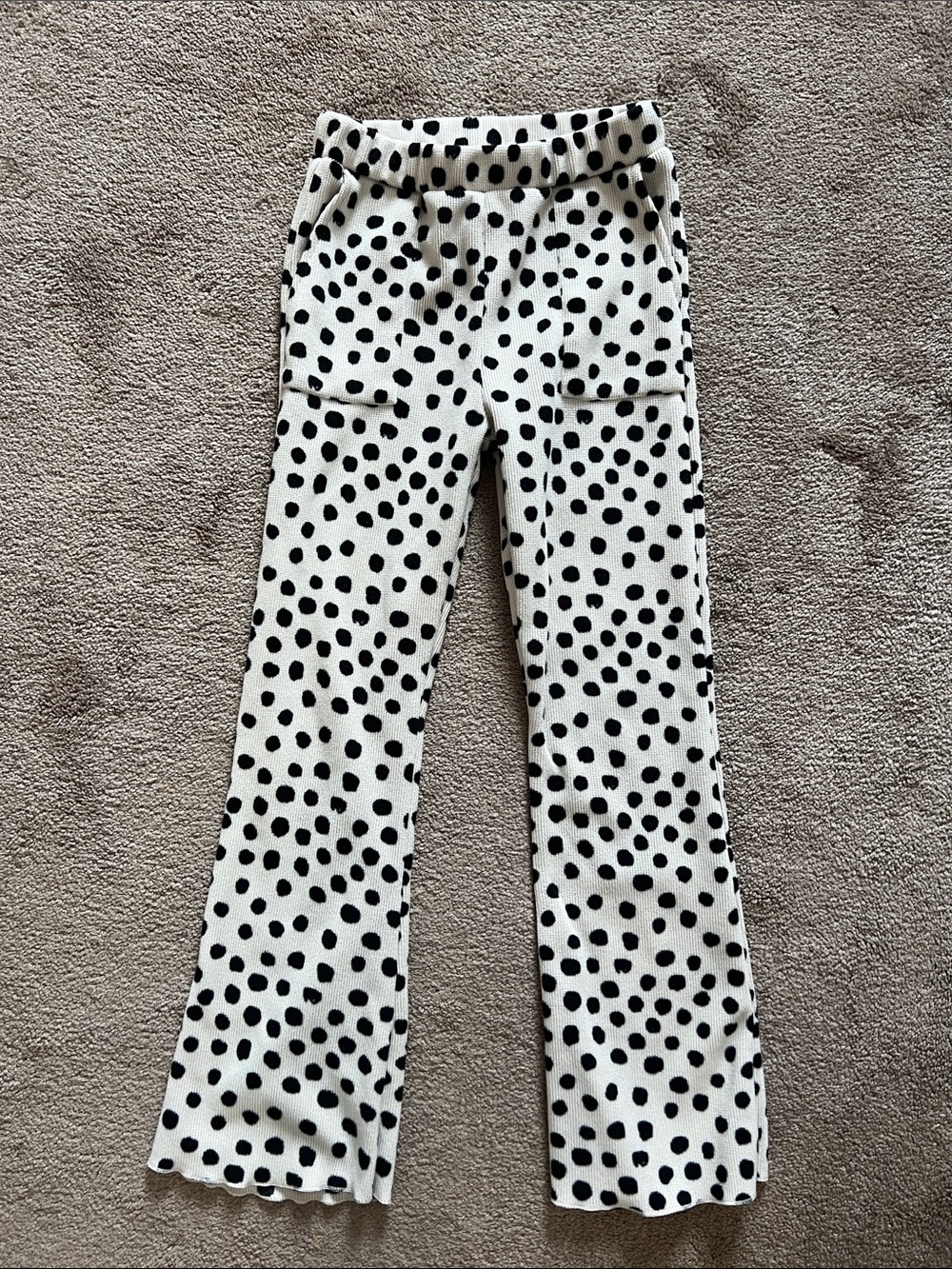 Jessica Simpson Girl’s polka dot spotted Dalmatian pattern flare pants